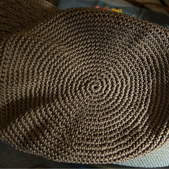 TheSak crochet bag, zipper close, lined 2strap, taupe, logo dangle + colorsplash - Picture 7 of 12